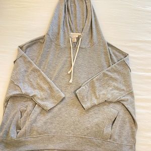 Hooded Pullover